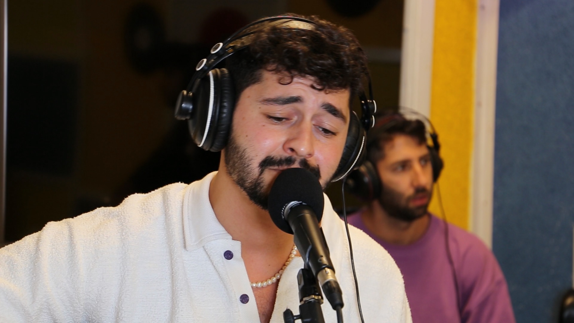V.I.P - 100FM רדיוס : 100FM רדיוס